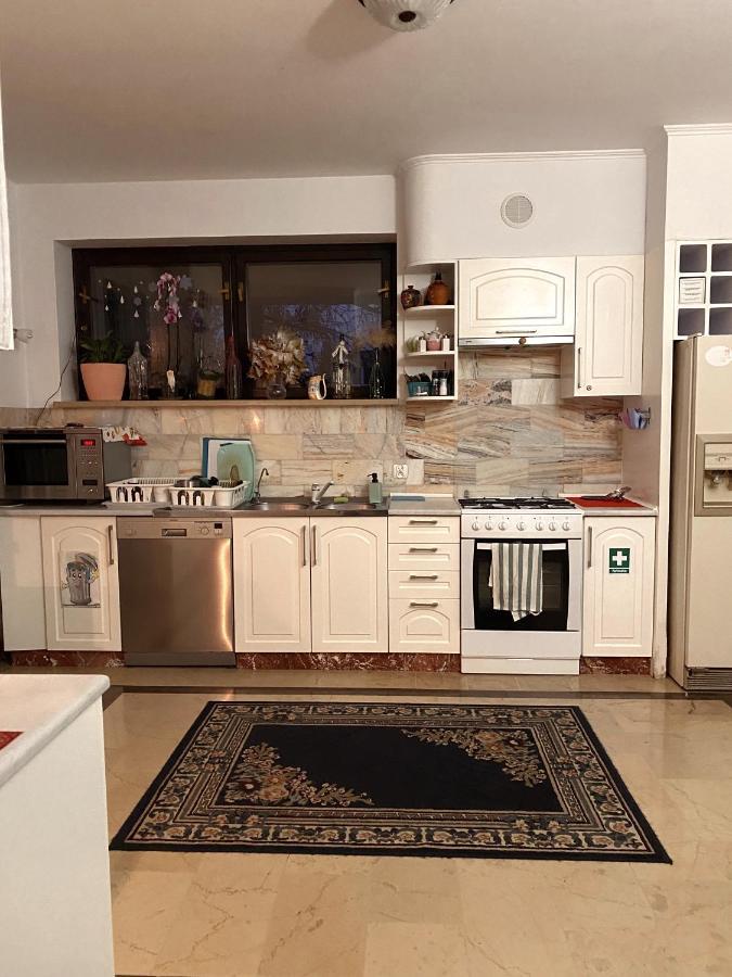 Arkadia Guest house Warsaw